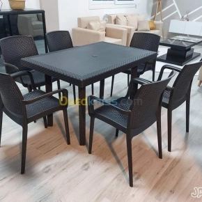 Table d'extérieur | Alger - Algérie | Dir L’affaire