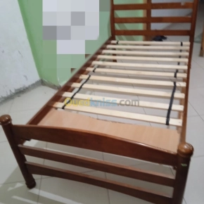 Lit d'imposition en bois | Tizi Ouzou - Algérie | Dir L’affaire