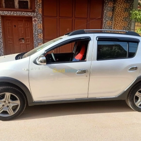 Renault Sandero 2018 Stepway | Naâma - Algérie | Dir L’affaire