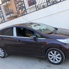 Ford Fiesta 2010 Titanium Sport pack | Alger - Algérie | Dir L’affaire