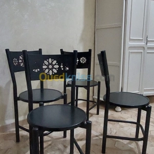 4 chaises métal noires | Alger - Algérie | Dir L’affaire