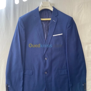 Costume IZAC (taille L-XL) | Alger - Algérie | Dir L’affaire