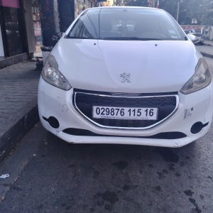 Peugeot 208 année 2015 | Alger - Algérie | Dir L’affaire